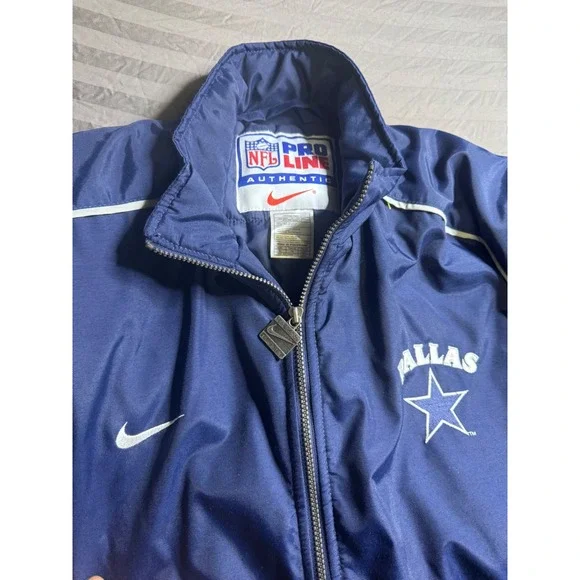 Vintage Nike NFL Pro Line Dallas Cowboys Puffer Jacket Navy Blue XL H60106 TMS - Picture 2 of 11